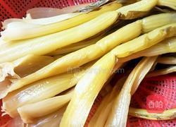 牛肉炒酸菜的做法图解1