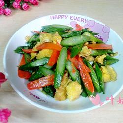 芦笋炒鸡蛋的做法[图]