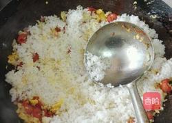 香肠蛋炒饭的做法图解4