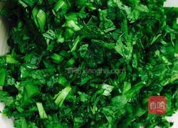 茼蒿韭菜丸子的做法图解3