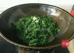 蒜蓉炒萝卜苗的做法图解7