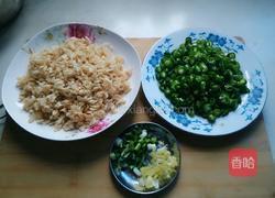 下饭菜（尖椒萝卜干）的做法图解2