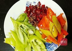 辣炒鸡腿肉的做法图解2