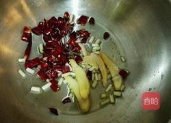 辣炒鸡腿肉的做法图解3