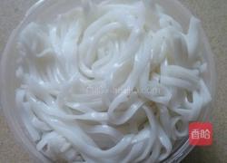 猪肝生菜河粉汤的做法图解1