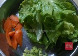 猪肝生菜河粉汤的做法图解2