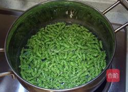 柳树芽拌葱丝的做法图解2