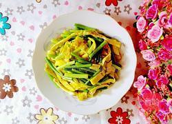 蒜苔炒蛋饼的做法图解10