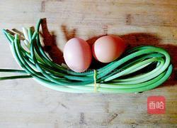 蒜苔炒蛋饼的做法图解1