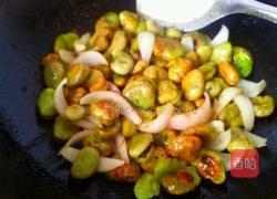 椒盐蚕豆的做法图解4