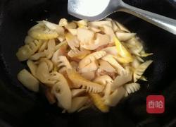 腊肉炒春笋的做法图解3