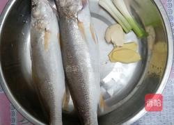 三牙鱼汤的做法图解1