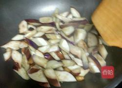 茄子炒肉片的做法图解2