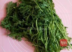 凉拌茼蒿的做法图解1