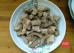 西红柿土豆炖牛腩的做法图解2