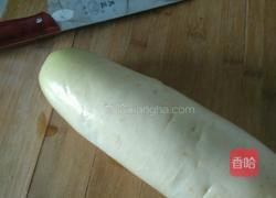 白罗卜汤的做法图解1