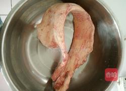 拌牛板筋的做法图解1