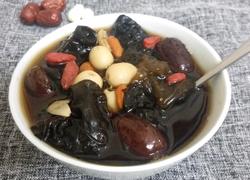 黑木耳红枣莲子羹