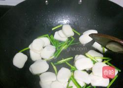 蒜蓉炒年糕的做法图解3