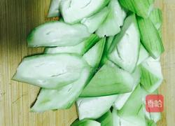 丝瓜炒鸡蛋的做法图解2