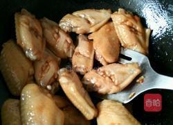 家常红烧鸡翅的做法图解3