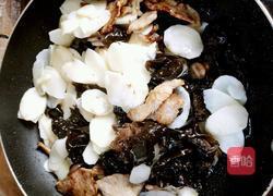 山药木耳炒肉的做法图解7