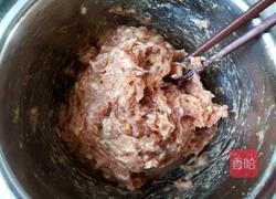 猪肉元葱胡萝卜包子的做法图解7