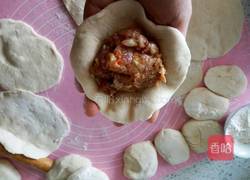 猪肉元葱胡萝卜包子的做法图解14