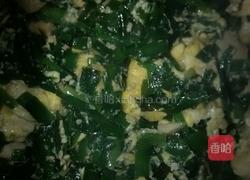 韭菜鸡蛋烧豆腐的做法图解4