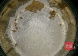 核桃仁鸡蛋糕（磅蛋糕）的做法图解1