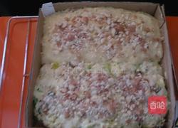 龙凤双胞同雕双拼披萨的做法图解6