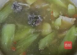 莴笋炖排骨的做法图解8