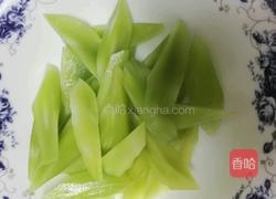 莴笋炖排骨的做法图解7