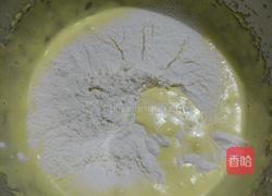 蛋黄柠檬蛋糕的做法图解3
