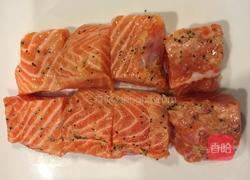 香煎三文鱼块拼盘的做法图解9