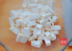 香椿芽拌豆腐的做法图解4