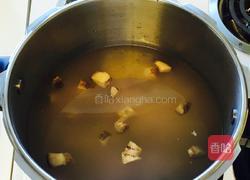 排骨干贝干蚝粥的做法图解7