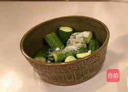 蓑衣黄瓜的做法图解3