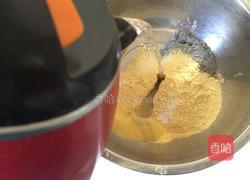 豆渣饼子的做法图解3