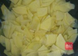 肉末土豆片的做法图解1