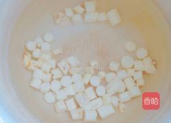 山药小米粥的做法图解2