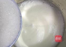 戚风蛋糕的做法图解6