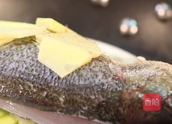 清蒸鲈鱼的做法图解3