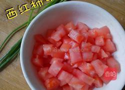 西红柿青菜肉丸汤（适合宝宝吃的菜）的做法图解1