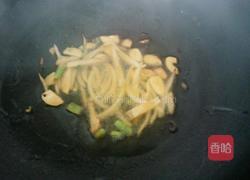 肉丝炒豆芽的做法图解2