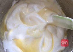 戚风蛋糕卷的做法图解7