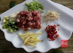 猪肉炖粉条的做法图解3