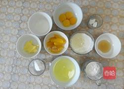 奶油黄桃蛋糕卷的做法图解1