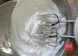 奶油黄桃蛋糕卷的做法图解9