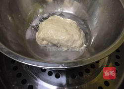 火腿鲜蔬五彩披萨的做法图解3